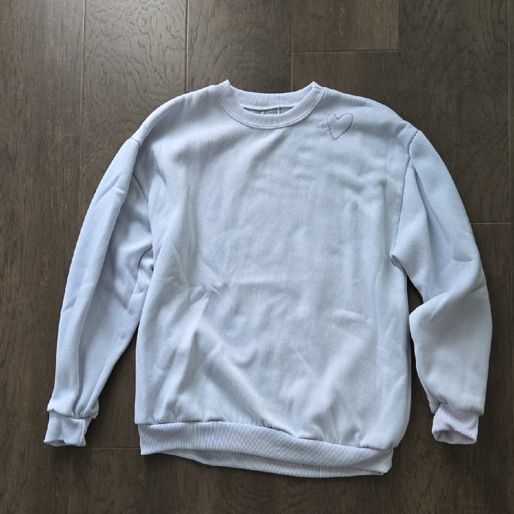 Heart Embroidered White Sweatshirt